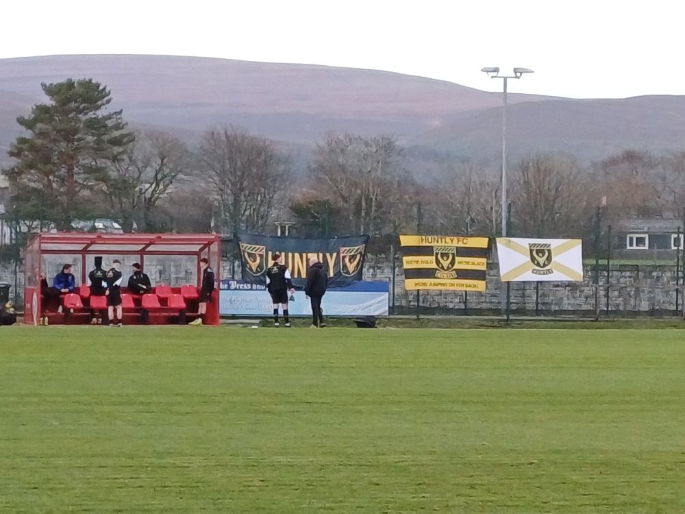Away flags at Dudgeon Park 