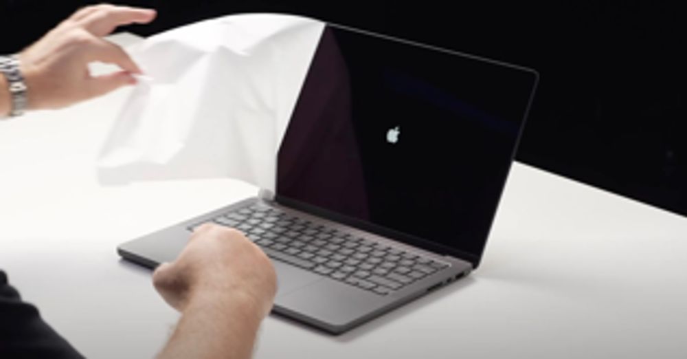 New unboxing video allegedly reveals unannounced M4 MacBook Pro, benchmark results