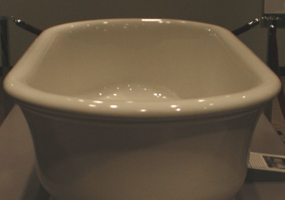 President Taft's 7' x 41" White House bathtub