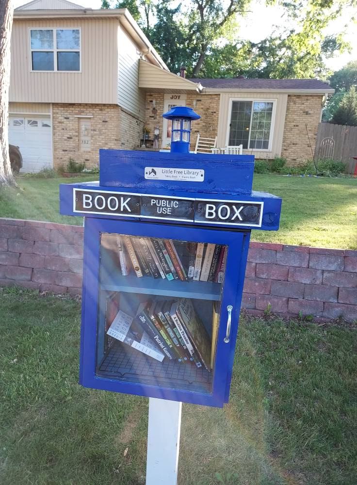 The Tardis Little Free Library, back in one piece, better than new!