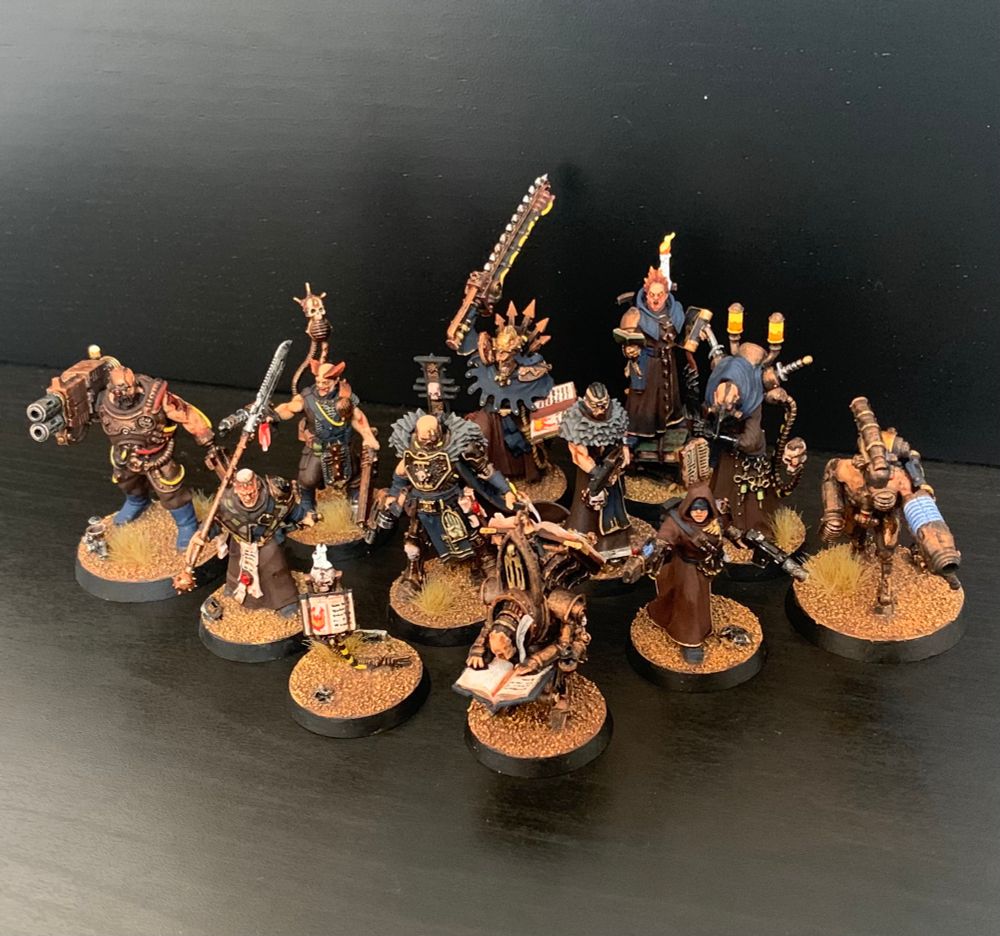 A painted Inquisitorial Agents Kill Team.