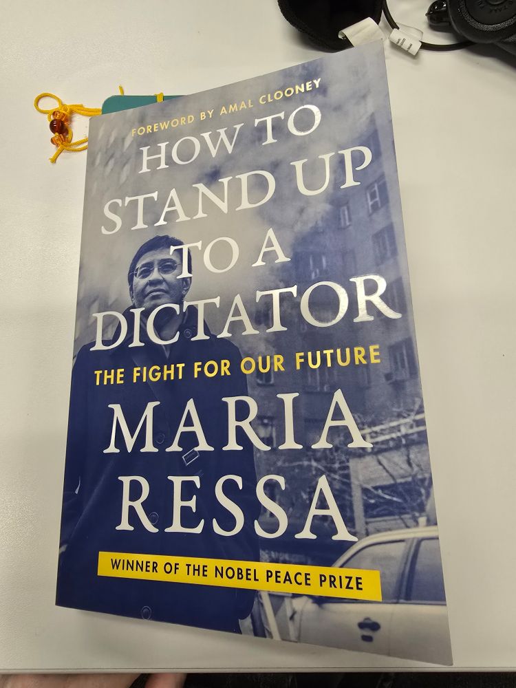 The cover of Maria Ressa's memoir, "How to Stand Up to a Dictator."