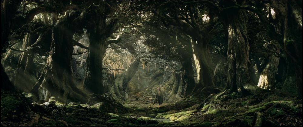 Merry dans la forêt de Fangorn.