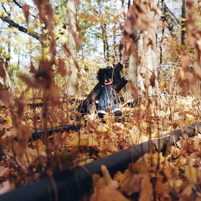 GOLLIWOG
by billy woods

https://clppng.bandcamp.com/album/dead-channel-sky