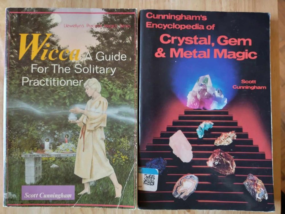 Vintage Solitary Wicca & Gem Books by Scott Cunningham - Etsy