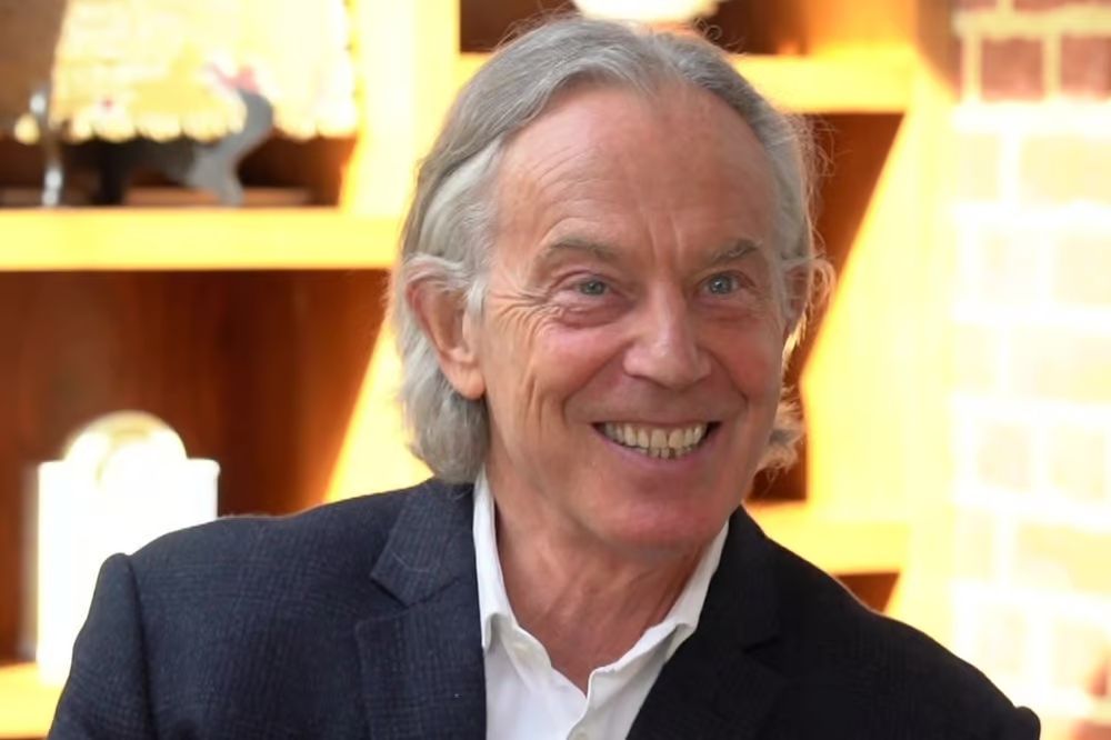 Tony Blair with long hair after one of the COVID lockdowns