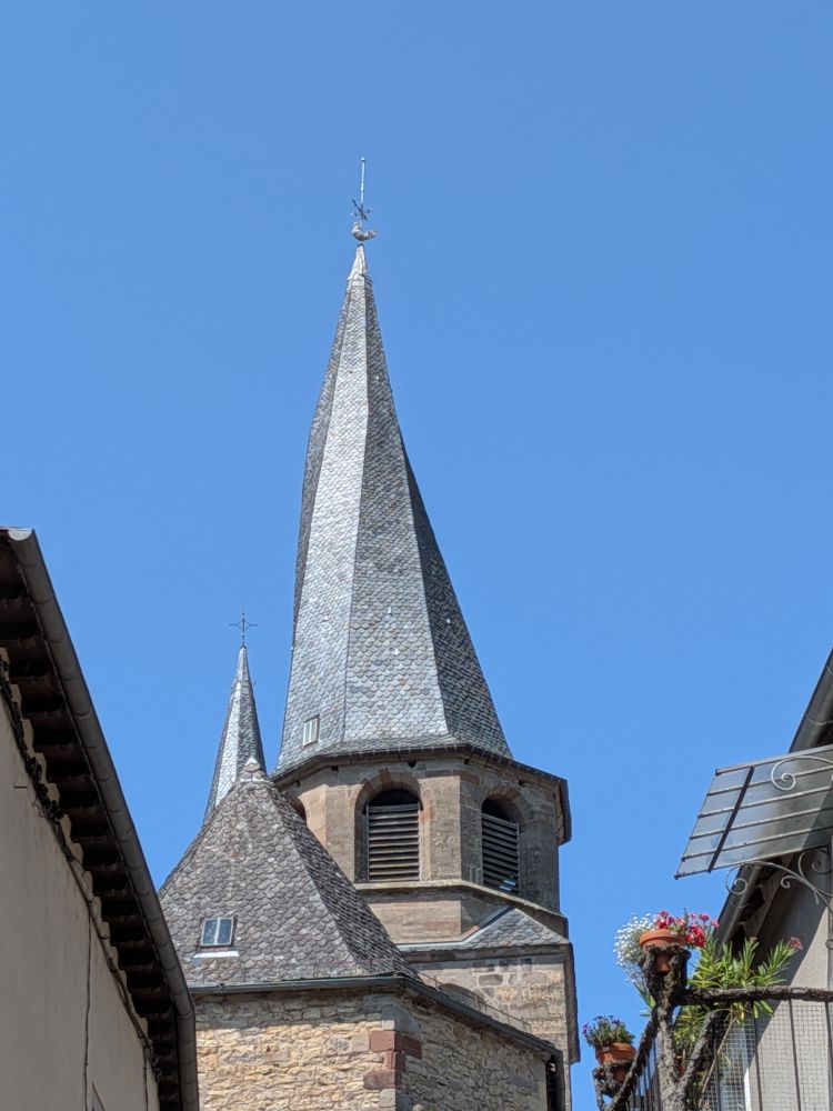 Le clocher flammé de Saint Côme d'Olt