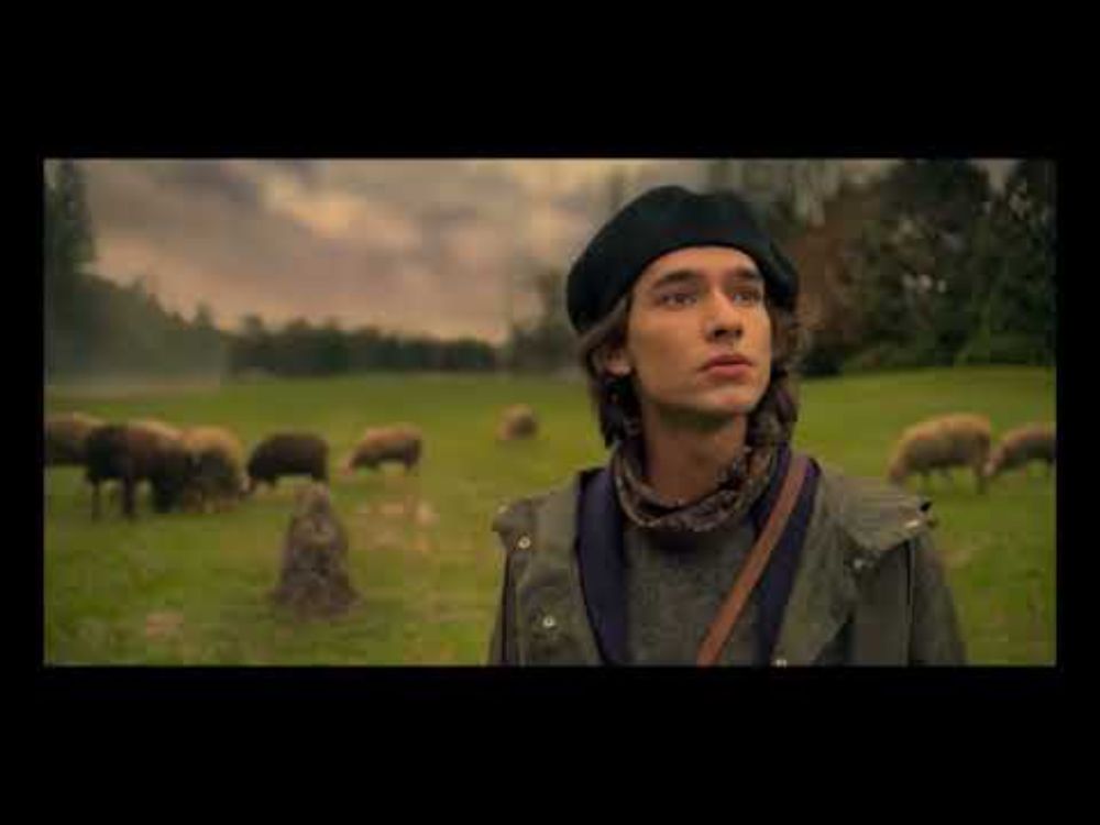 Motherland: Season 3x01 - Alder finds a steward singing his portion of the first song