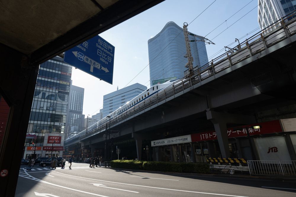 有楽町駅前（ぱくたそフリー素材　84732）
