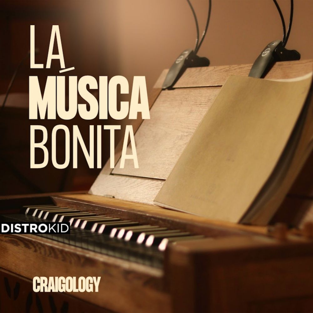 La Música Bonita by Craigology