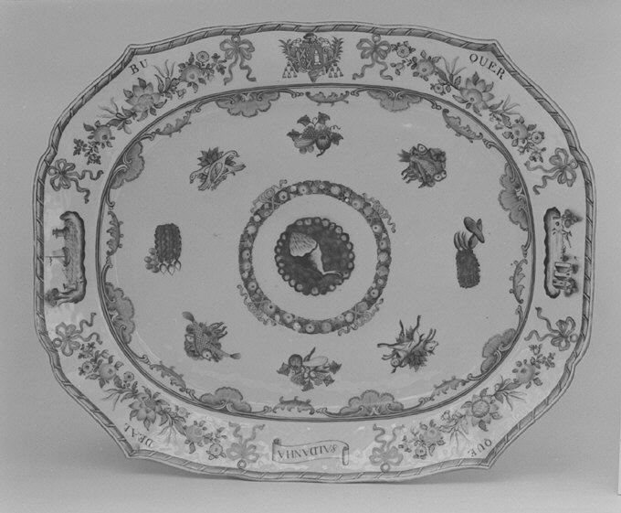 Alt Platter (part of a service), Hard-paste porcelain, Chinese, for Portuguese market