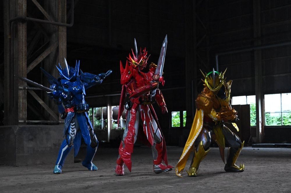 Kamen Riders Blades, Saber and Espada from Kamen Rider Saber (2020)