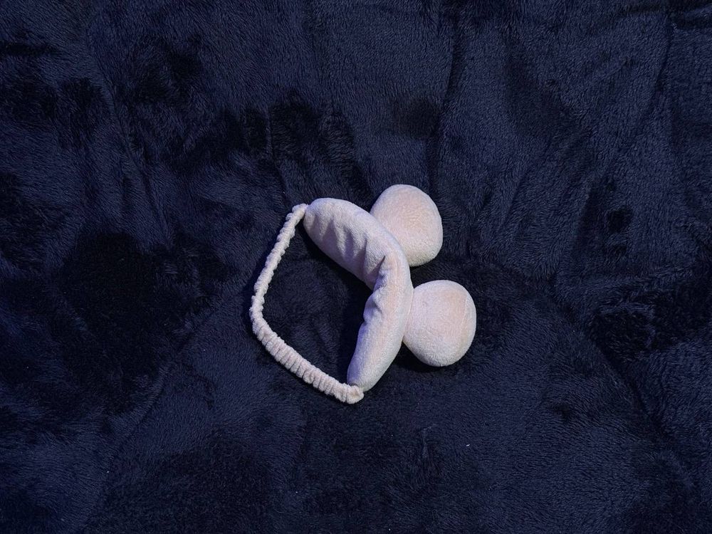 Top view of the same sleeping mask.