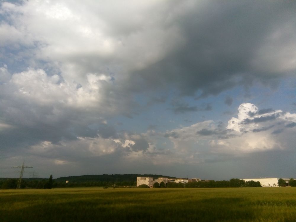 clouds piling up