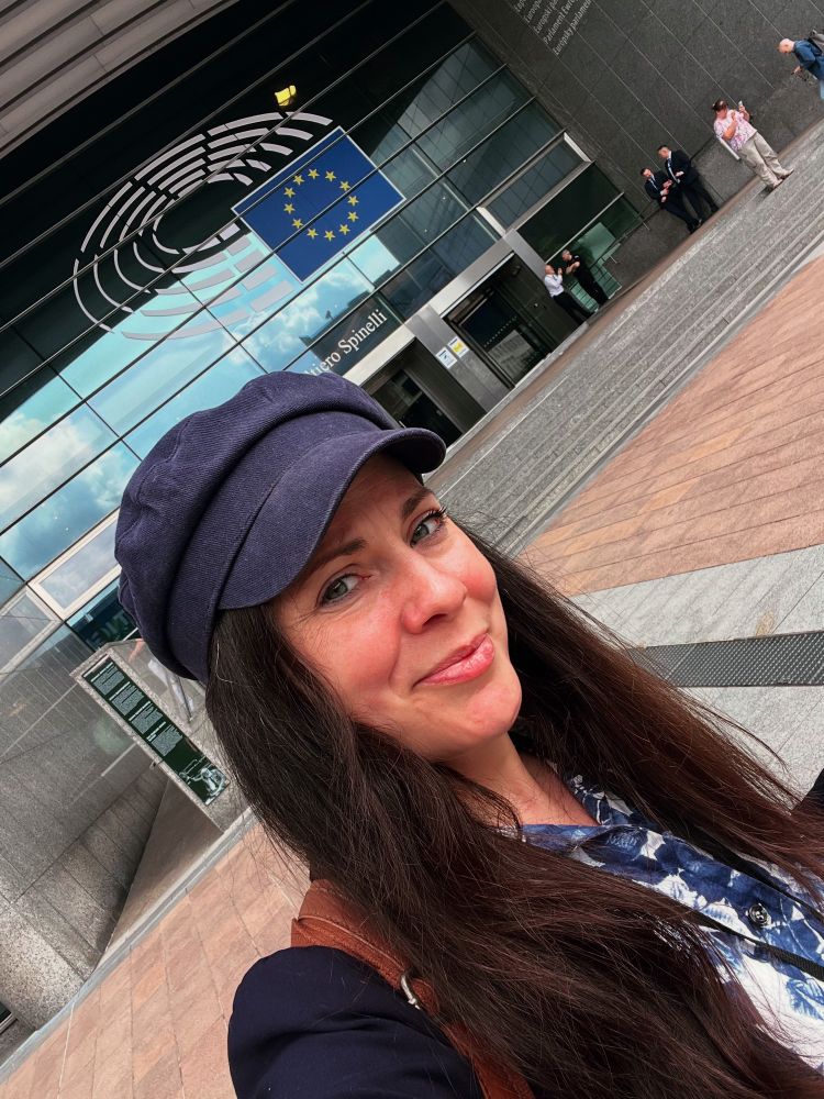 Amelia outside EU Parliament 