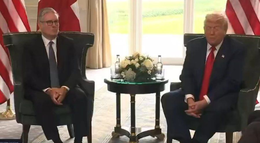 Sir Keir, staring blanky, sitting beside Trump.