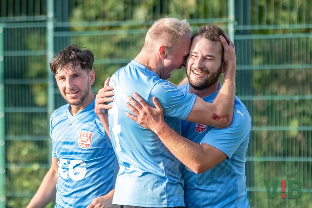 Fußball: FSV gewinnt hitziges Derby gegen Ronsdorf