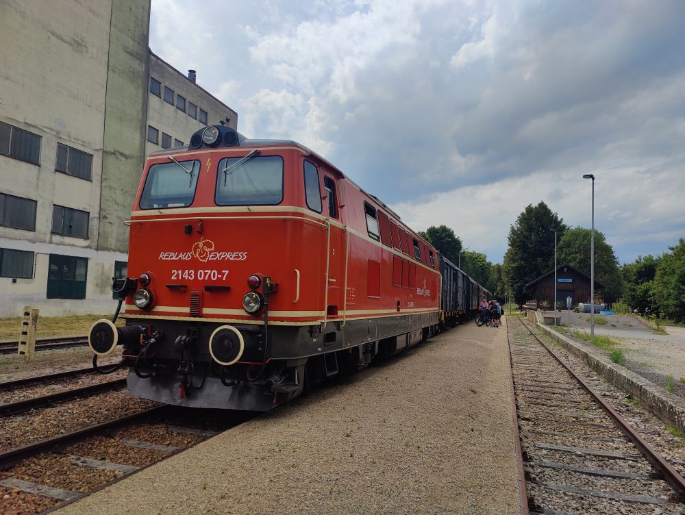 2143 leading the Reblausexpress 