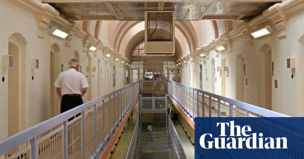 Prisons crisis needs ‘radical solutions’ in England and Wales, say former top judges