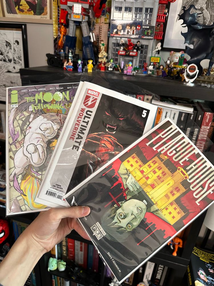 Moon is following us 9, plague house 2, Ultimate Wolverine 5