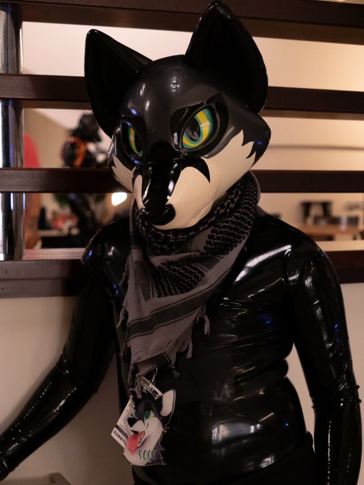 photo of me in rubber at furrydelphia
