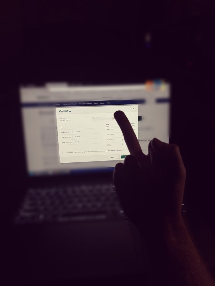 A middle finger to student loans