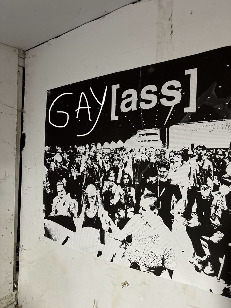 gay people at ass right now !!! 