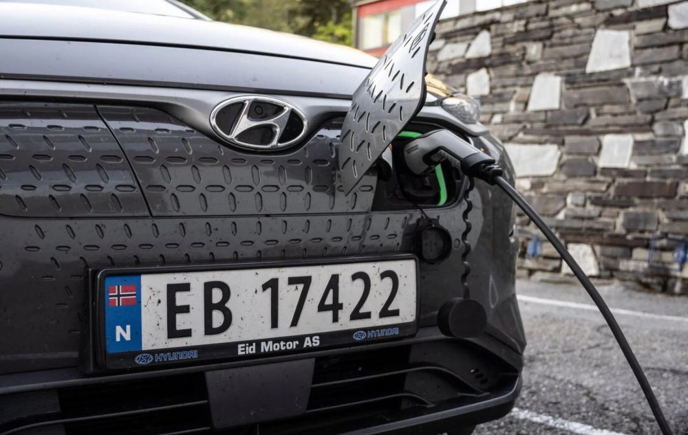 More cars on the roads in Norway could be EV than petrol