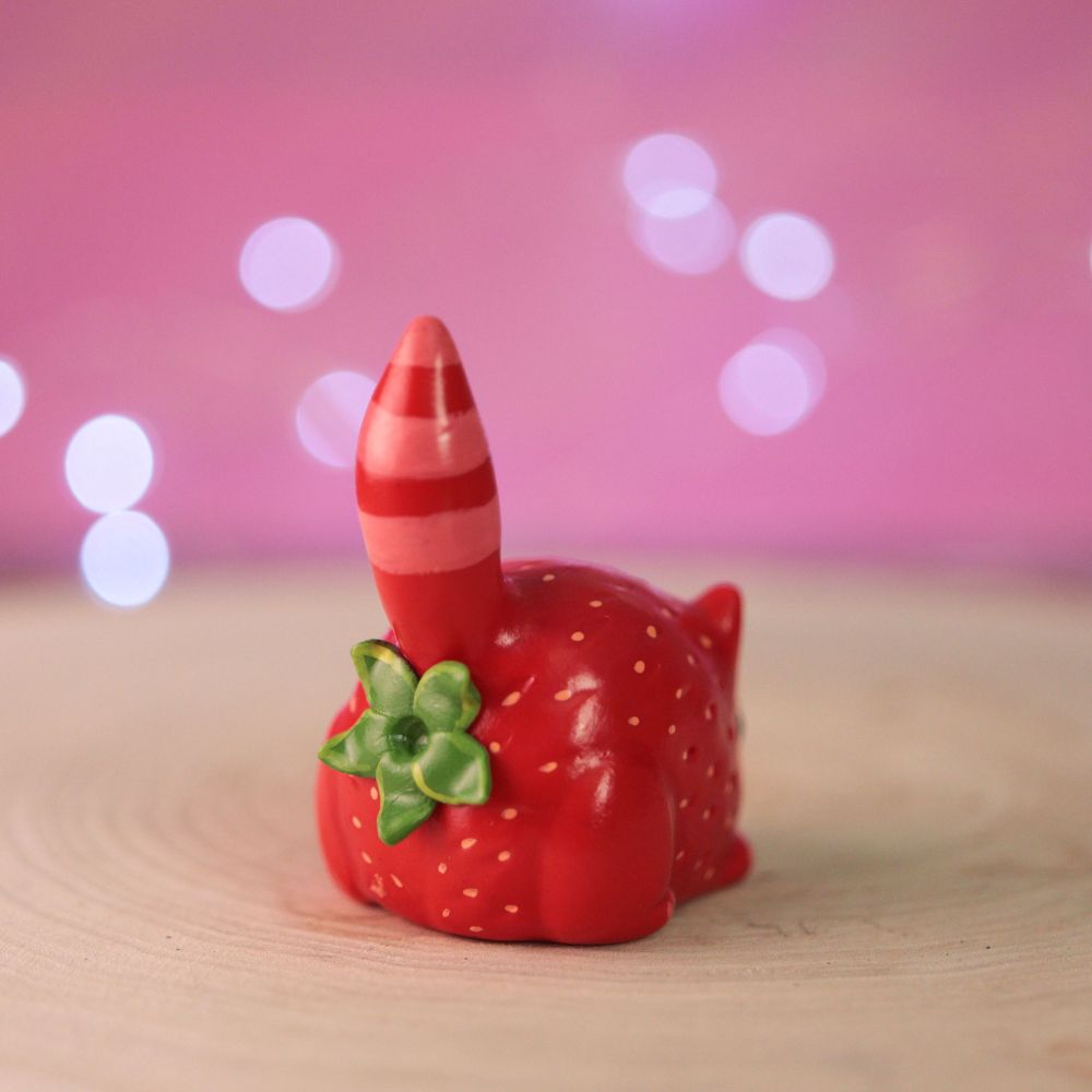 Another photo of a strawberry kitty stem butthole