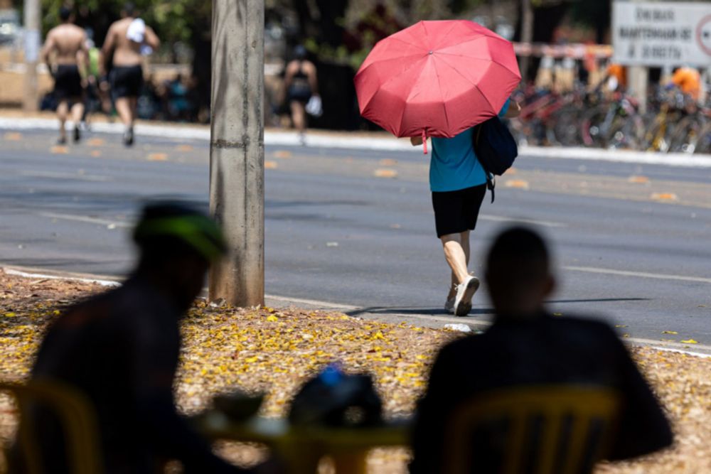 Brasil enfrenta oitava onda de calor do ano nesta semana