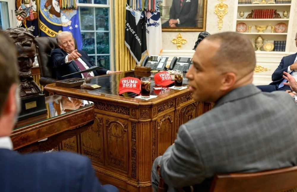 Hakeem Jeffries and Chuck Schumer meeting with Trump in the Oval Office. Trump 2028 hats are prominently displayed. What the fuck are we even doing anymore? Does anything matter? 