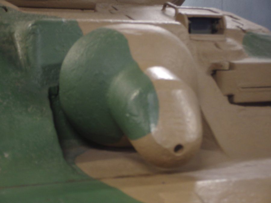Distinctive hull machine gun armour