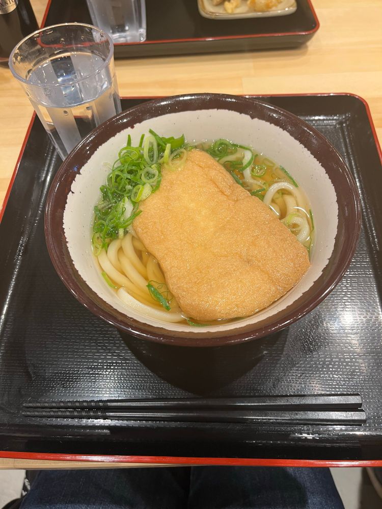 おにやんまのきつねうどん