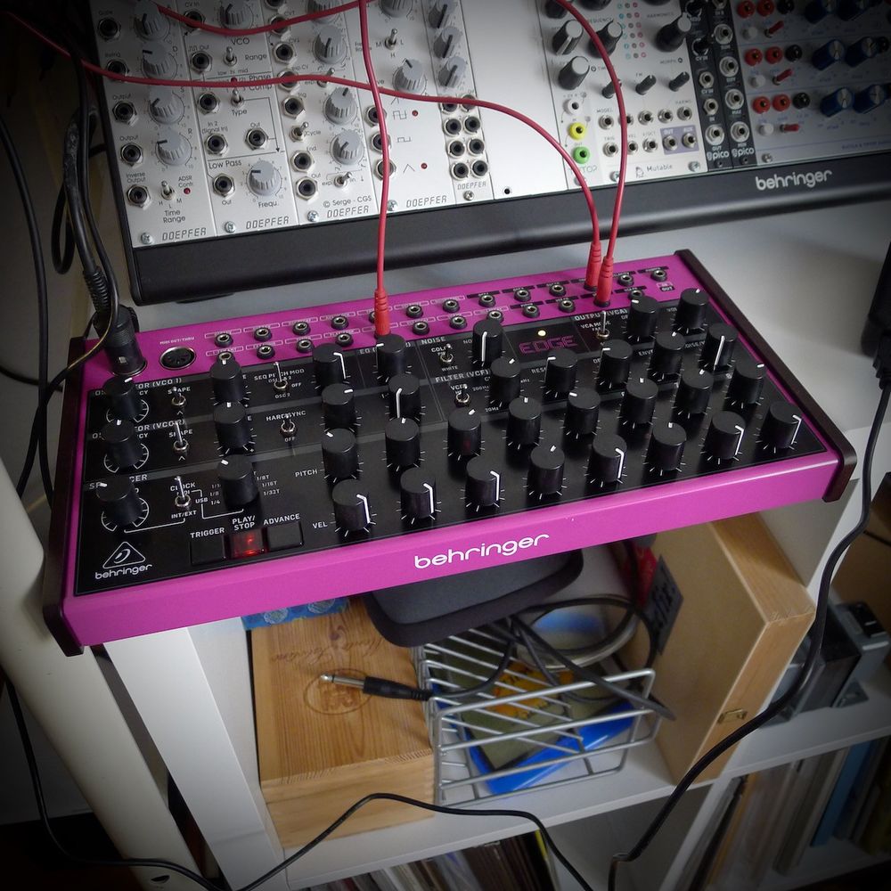 Behringer Edge als Teil eines größeren modularen Patches