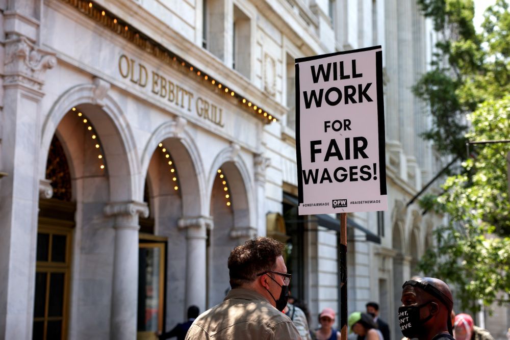 The Next President Must Ensure Americans Can Earn a Living Wage | Opinion