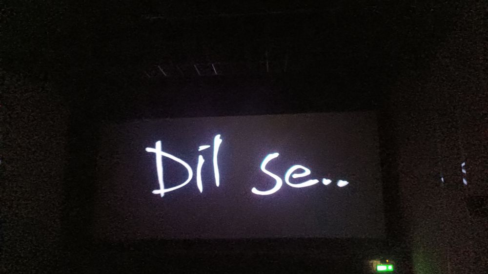 Title screen. Reads Dil se. 