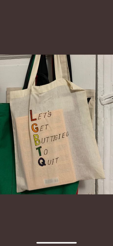 A tote bag with an acrostic spelling out LGBTQ:

Let’s 
Get
Buttigieg
To
Quit