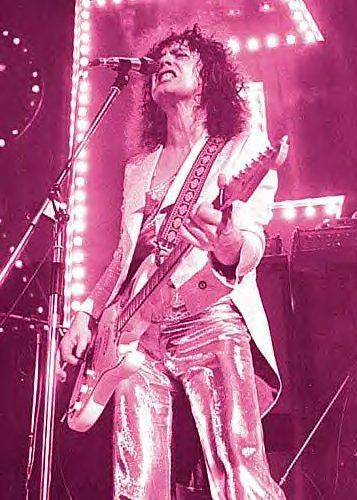 Marc Bolan singing Get It On on TOTP 1971