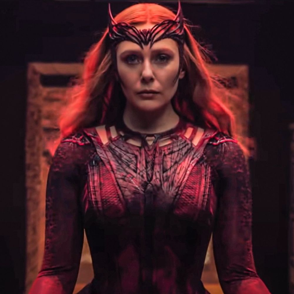 Scarlet Witch (Elizabeth Olsen)