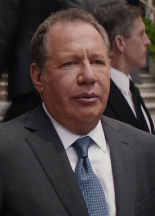 François Bayrou, ou l'acteur qui joue un sénateur corrompu chez Marvel, la différence est dure à faire ; mais dans tous les cas ce n'est qu'un rôle très accessoire.