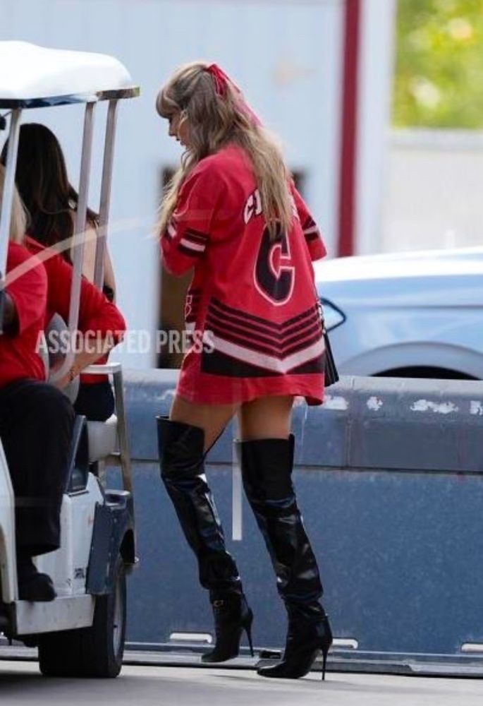 Taylor Swift at Chiefs Game