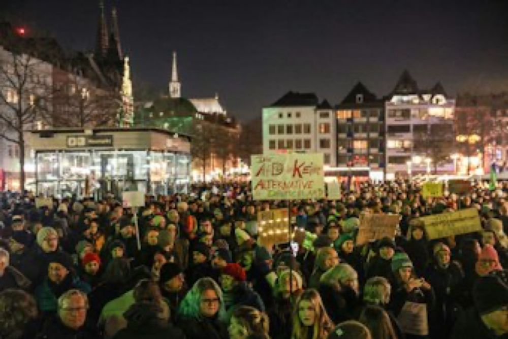 Demo Köln: 30.000 Menschen demonstrieren gegen die AfD