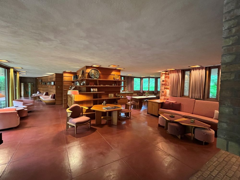 Kenneth Laurent house
Rockford, Illinois
T.4814/S.319
Photos courtesy of the Wright Legacy Group Archives