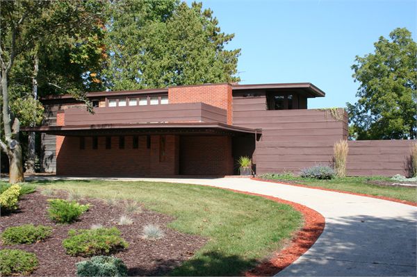 Bernard Schwartz house
Two Rivers, Wisconsin
T.3904/S.271/1939-04

Photos courtesy of the Wright Legacy Group Archives