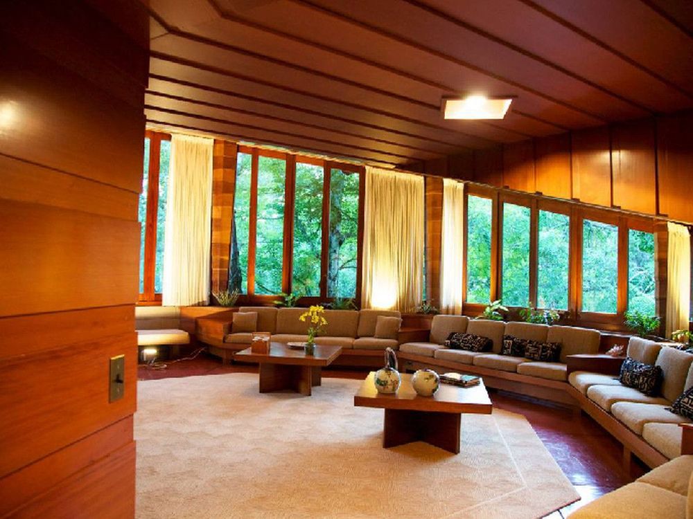 Maynard P. Buehler house
Orinda California
T.4805/S.309/1948-05

Photos courtesy of the Wright Legacy Group Archives photo by Follower Barry Endick
