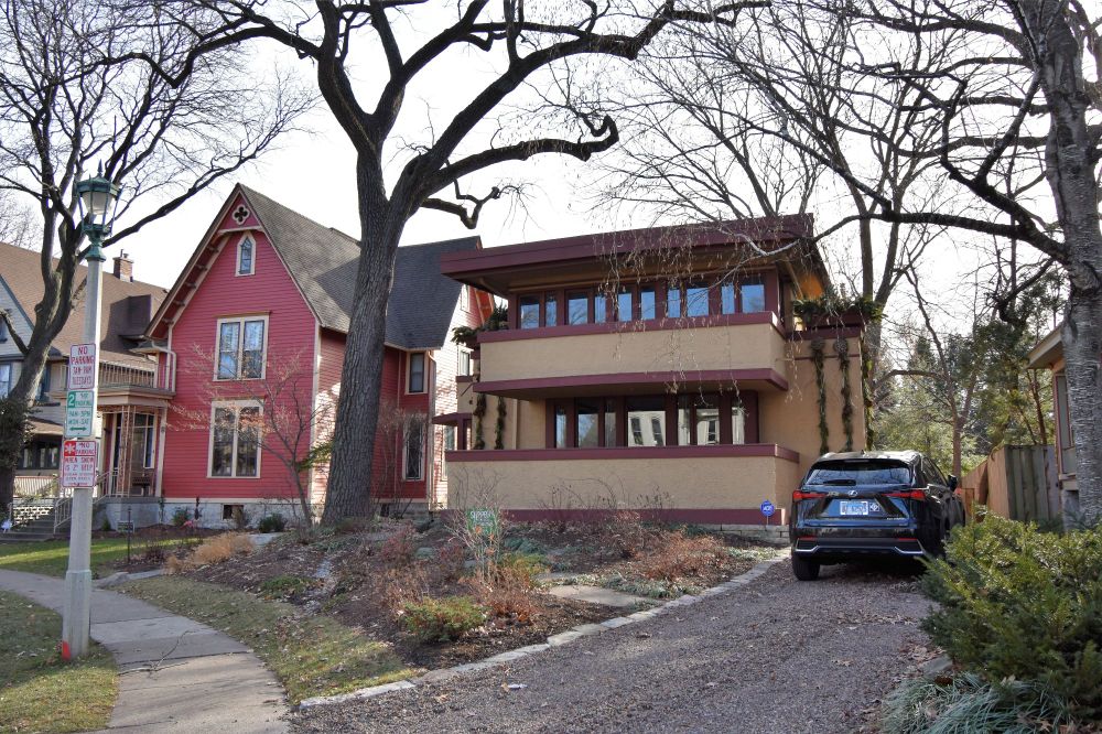Mrs. Laura Gale house
Oak Park, Illinois
T.0905/S.098

Photos by the Wright Legacy Page