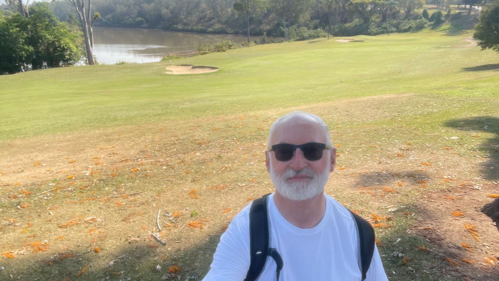 First hole Wolston Park Golf Club. Easily able to fit a pitch on here in 1875. Steep rise of ground and the river and the Woogaroo Creek behind the camera made it a secure site for an Asylum. Except for the floods. 