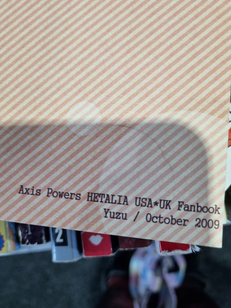 Text indicating the fan book was about USA and UK and made in 2009