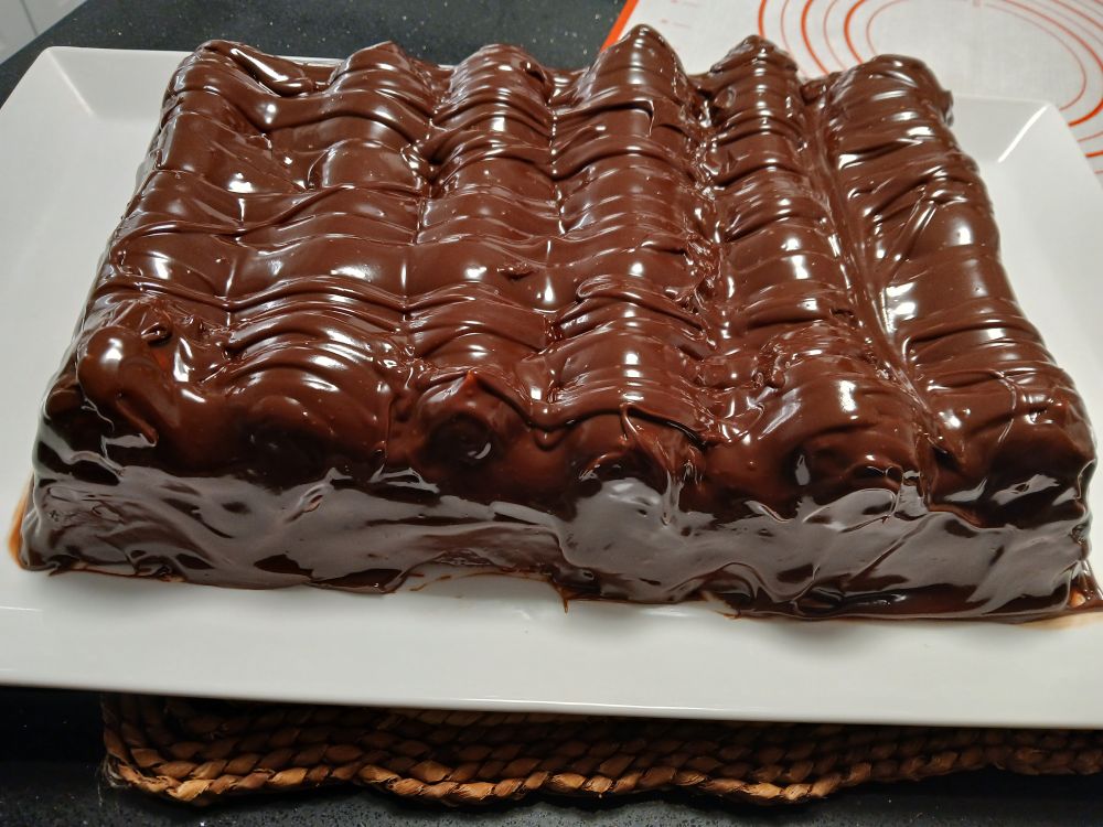 gluten free bumpy cake!