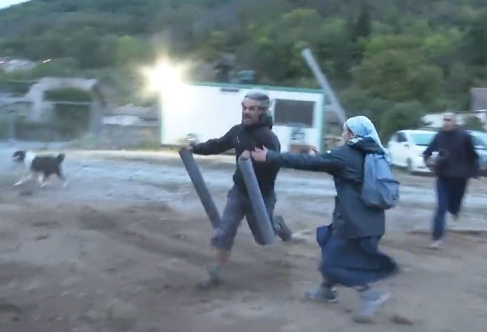 En Ardèche une bonne sœur a plaqué au sol un militant écologiste, qui se mobilisait contre le chantier d’un complexe religieux